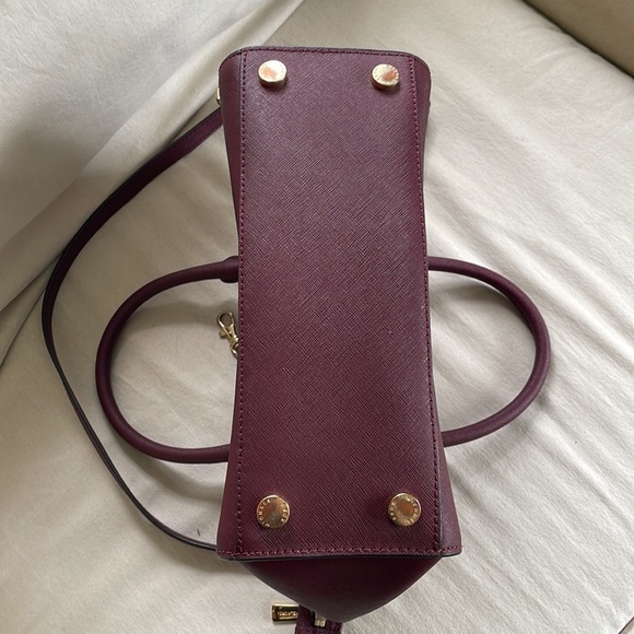 MICHAEL KORS STUDDED SELMA MEDIUM SATCHEL MERLOT - Picture 7 of 8